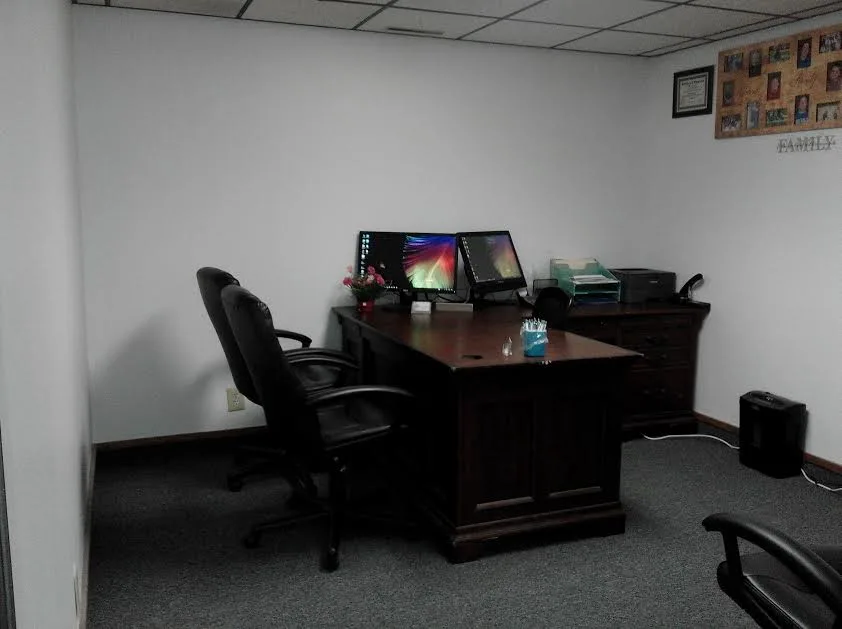 H&R Block office photo 4