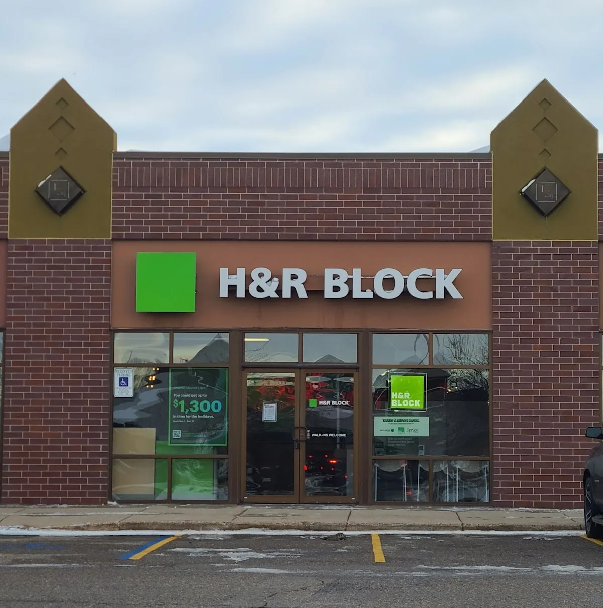H&R Block office photo 5