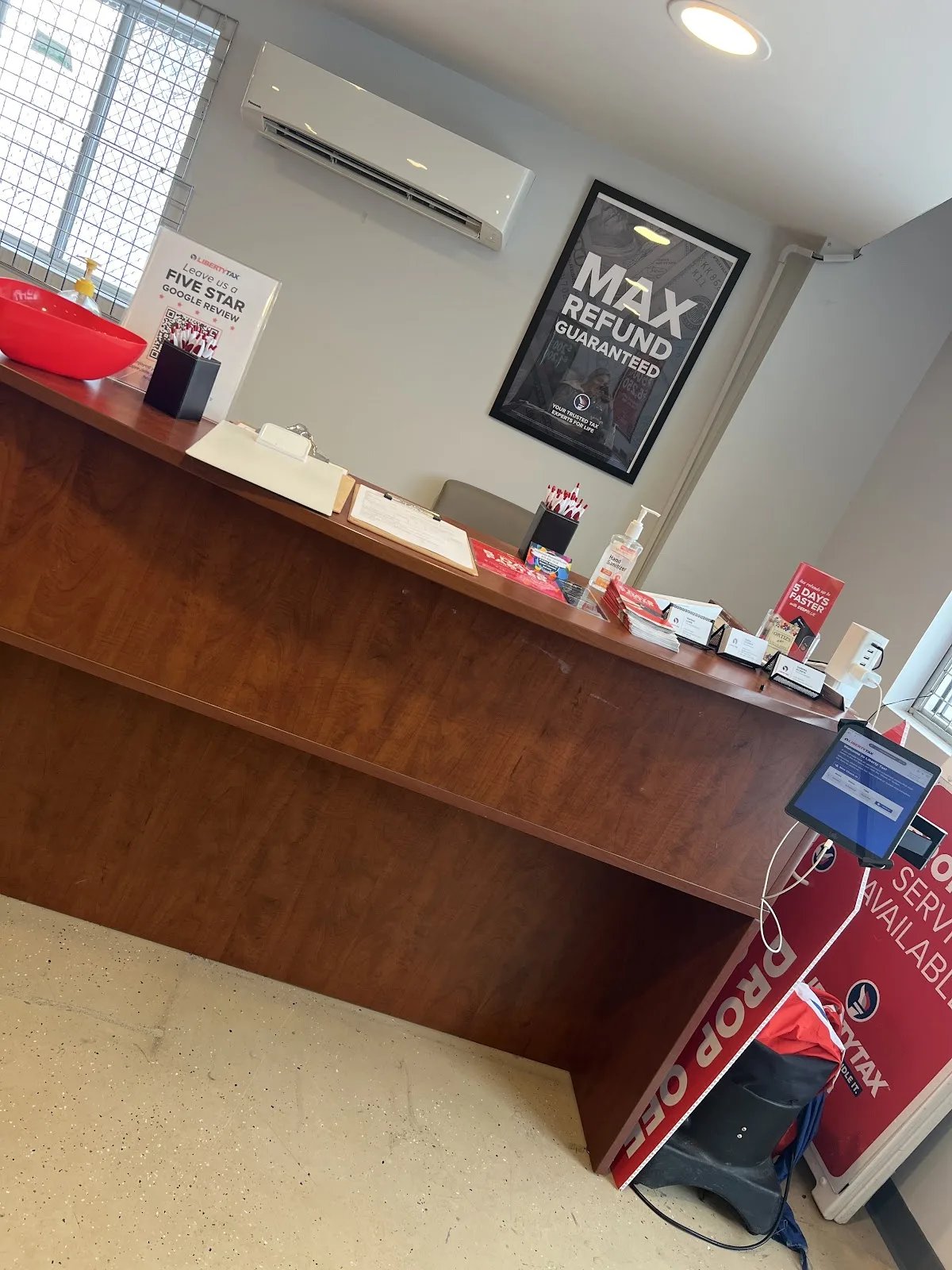 H&R Block office photo 3