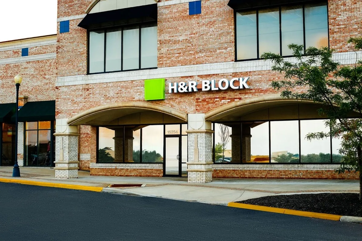 H&R Block office photo 4