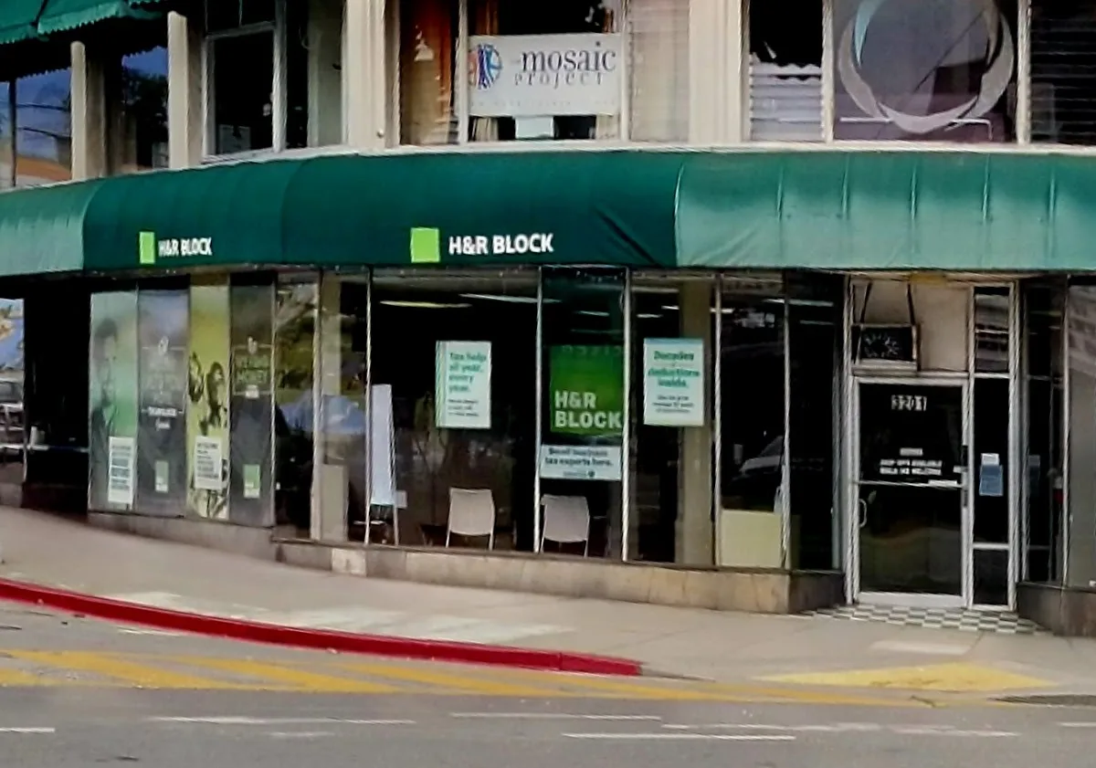 H&R Block office photo 4