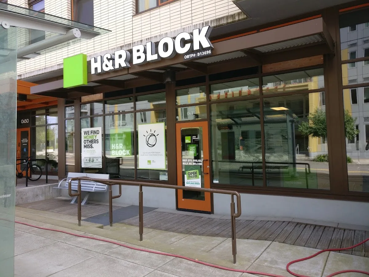H&R Block office photo 2