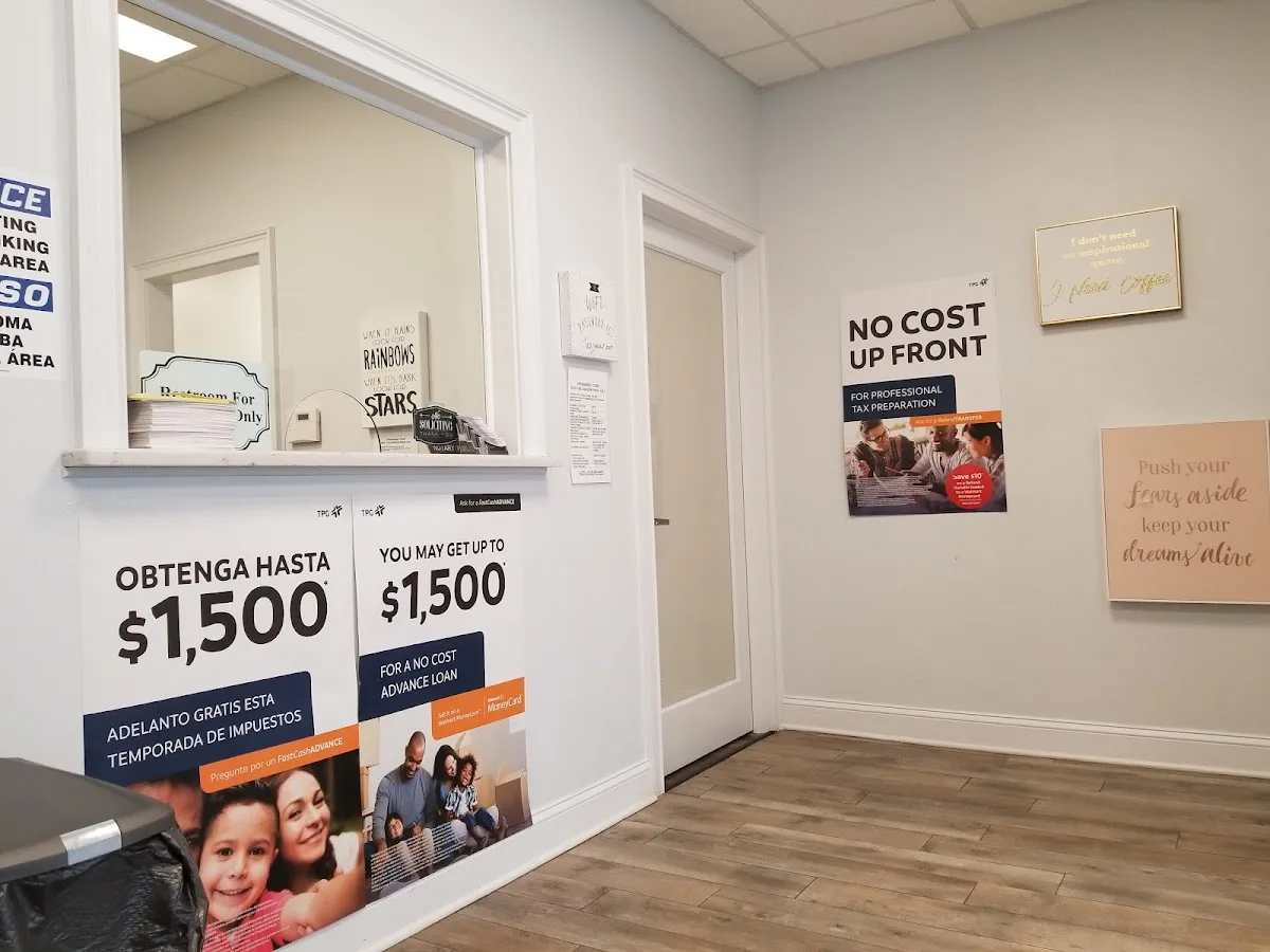 H&R Block office photo 4