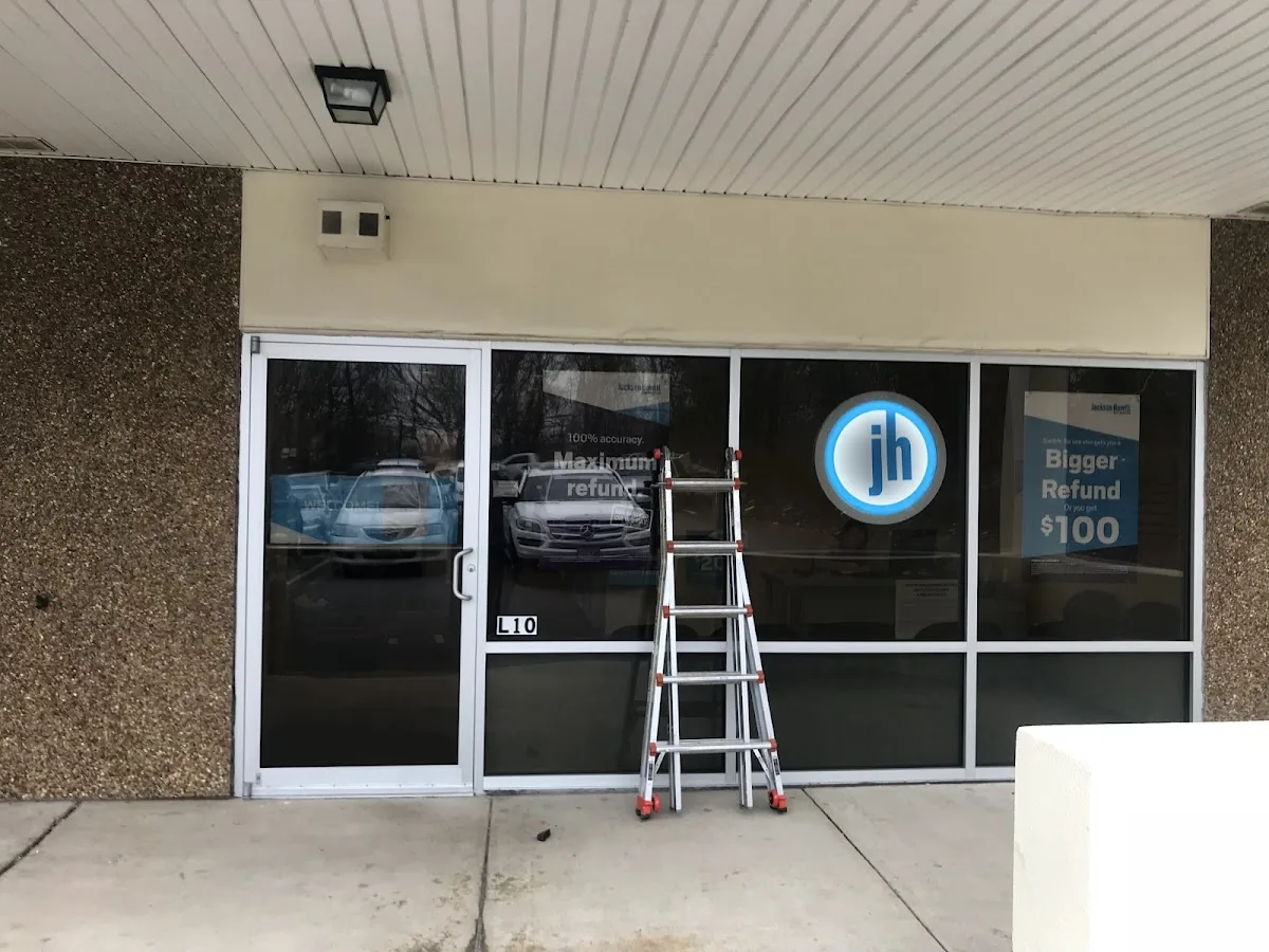 H&R Block office photo 5
