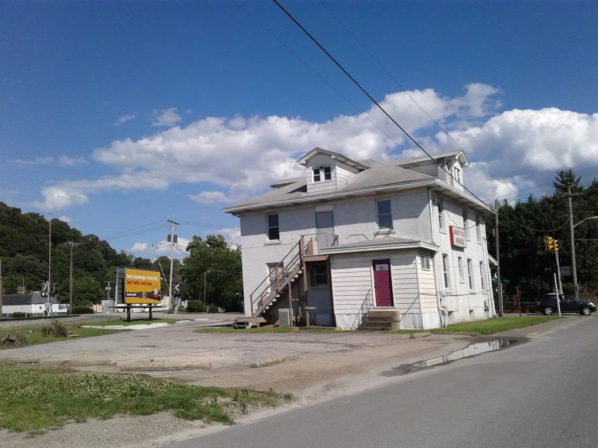 H&R Block office photo 5