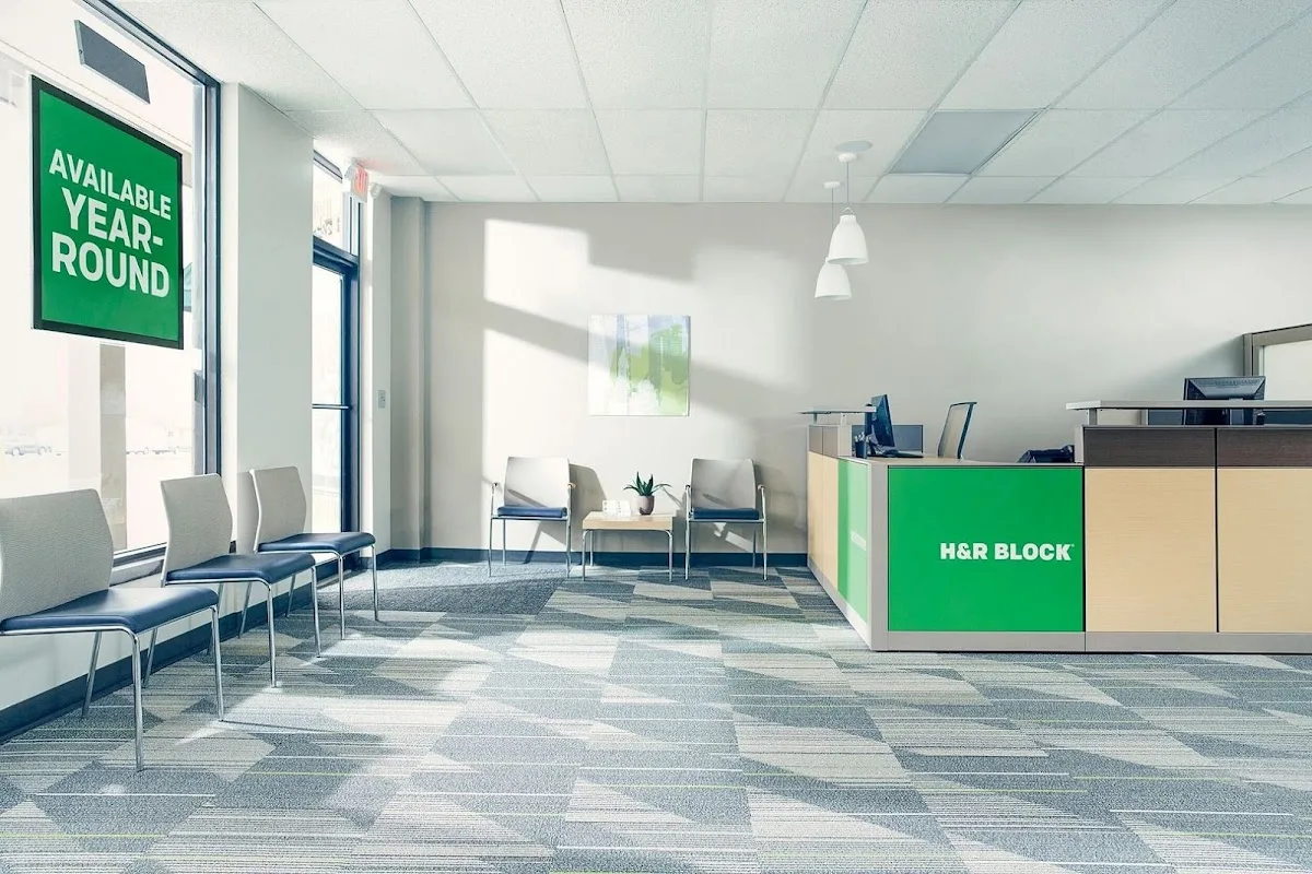 H&R Block office photo 4