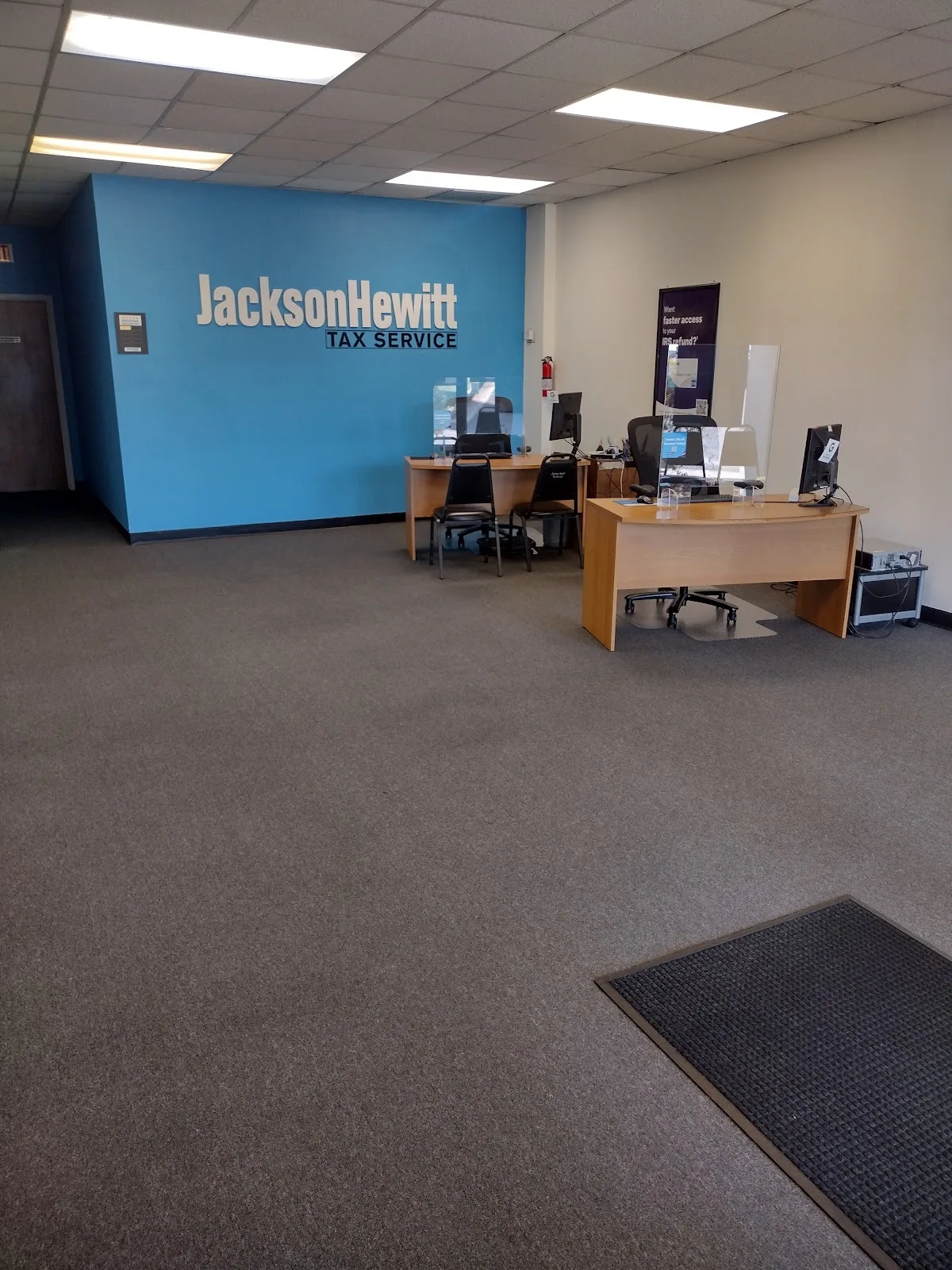 H&R Block office photo 5