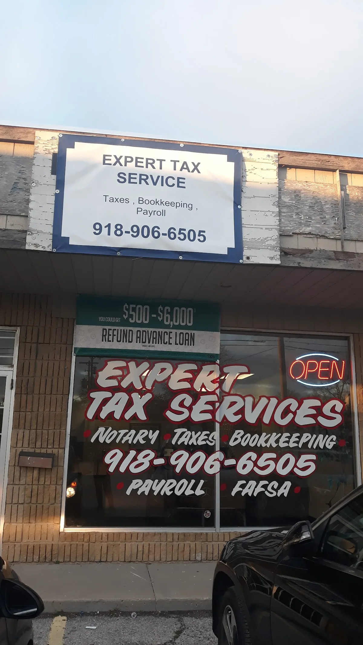 La Tax Place