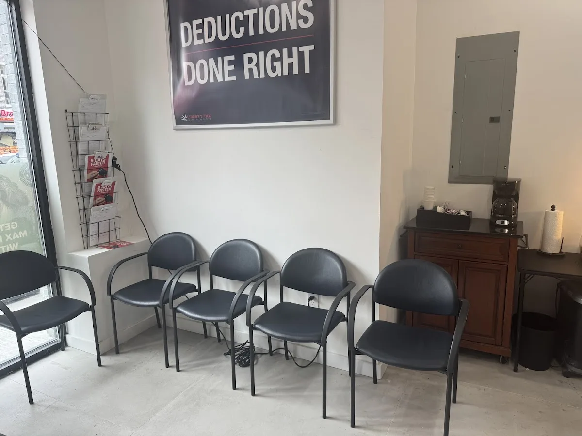 Liberty Tax office photo 4