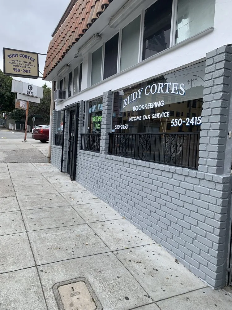 Roberto's Tax Services