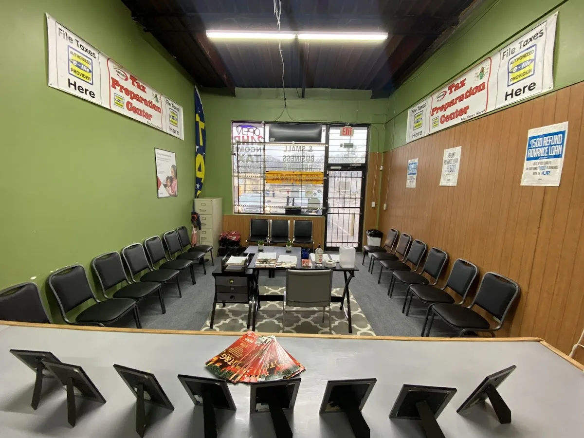 T&G Tax Service office photo 2